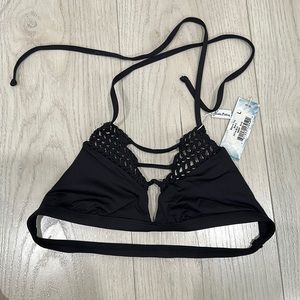 NWT Frankie’s Bikinis Sienna Top Black Large